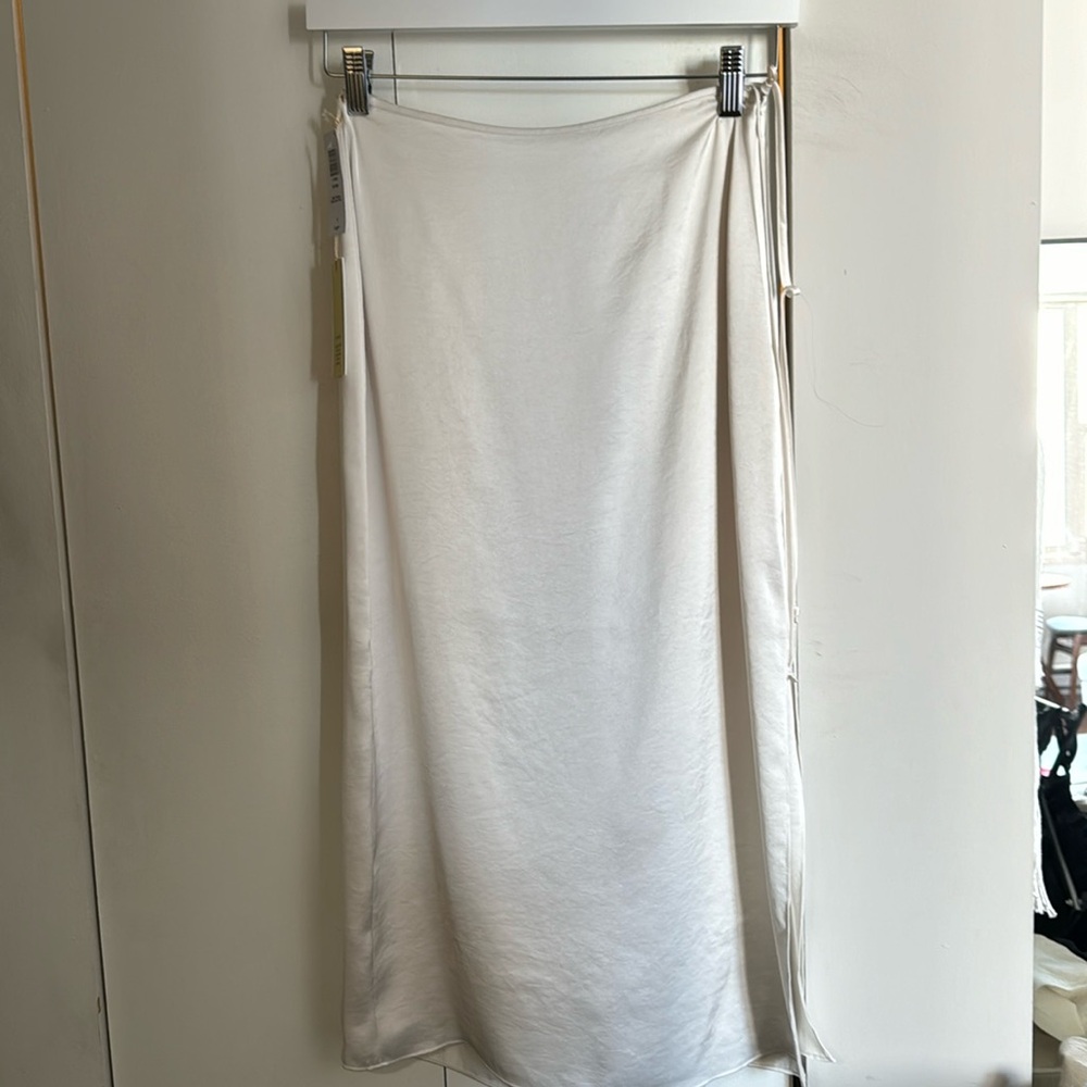 Aritzia Elixir Skirt
